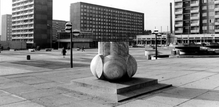 Skulptur „Kunst und Kultur“ wird vor dem KuK wieder aufgestellt