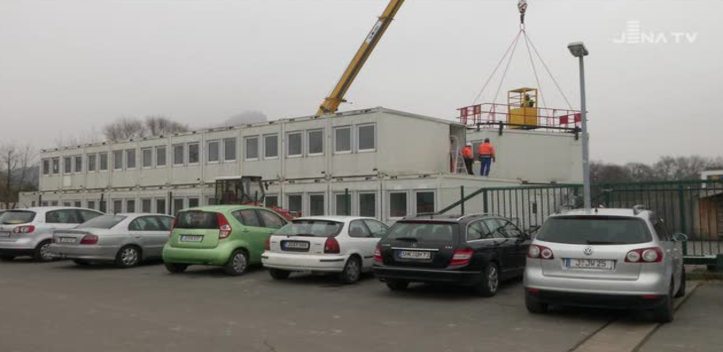Standort: Auf dem Parkplatz am POM errichtet die Stadt eine Container-Siedlung für Flüchtlinge