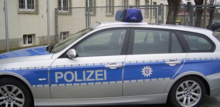 Weitere Objekte durch verfassungswidrige Zeichen beschmiert   