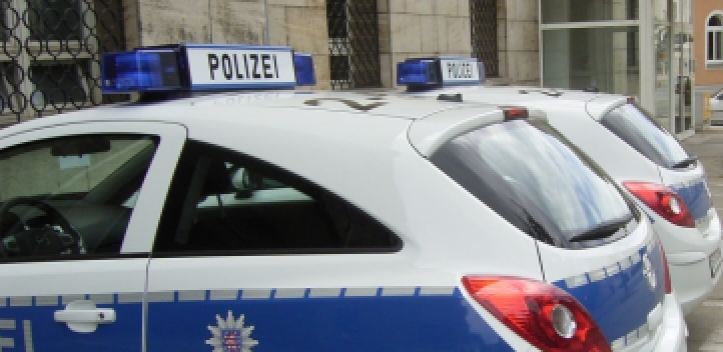 Kraftomnibus der Bundeswehr beschmiert