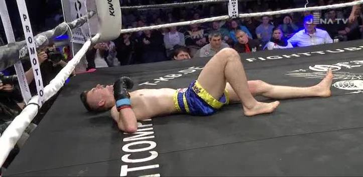 Kickboxen im Fokus: In der Sparkassen-Arena verteidigte John Kallenbach seinen WM-Titel