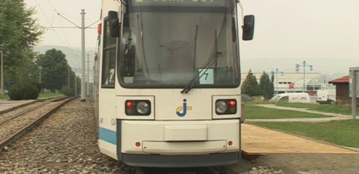 Bauarbeiten in der Kahlaischen Straße: Änderungen im Straßenbahnverkehr 