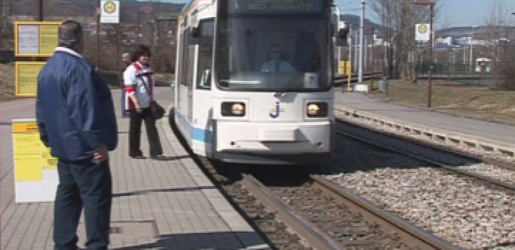 Barrierefreier Umbau der Straßenbahn-Haltestellen geht weiter
