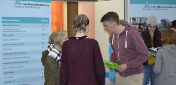 EAH-Studenten an Thüringer Schulen