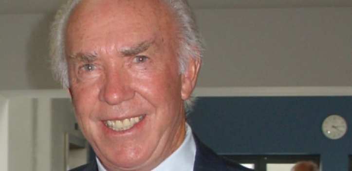 Erste Bibliotheksstiftung für Thüringer Hochschule