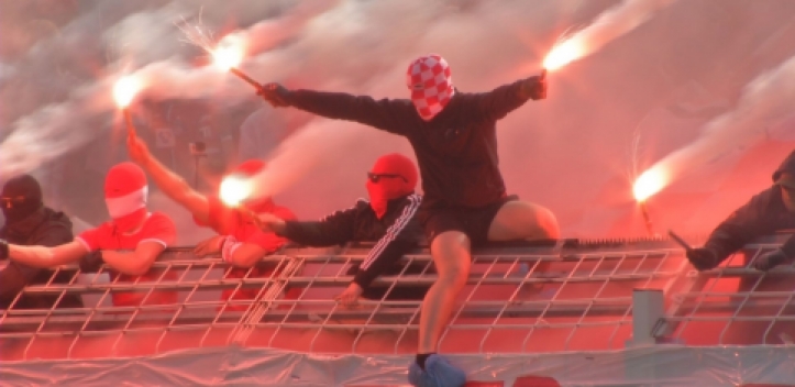 Pfeffersprayeinsatz und Anzeigen im Vorfeld des Thüringenderbys