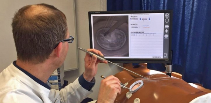 Herzklappen-Operation an hochmodernem Simulator