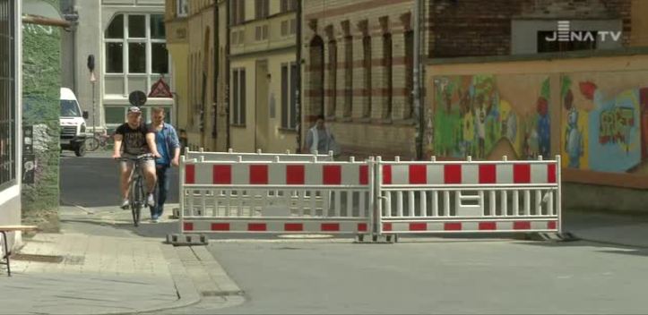 Krautgasse gesperrt: Auf der Bachstraßenseite musste ein Unwetterschaden repariert werden