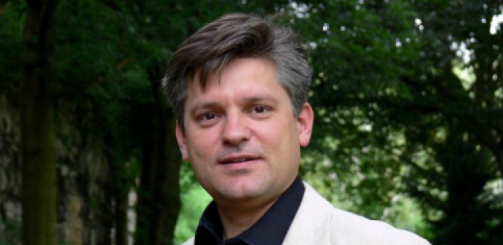 Neuer Dirigent für die ArenaOuvertüre