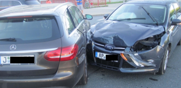 Unfall auf der Erlanger Allee