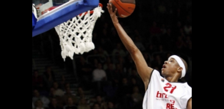 Jena verpflichtet Routinier auf Spielmacher-Position