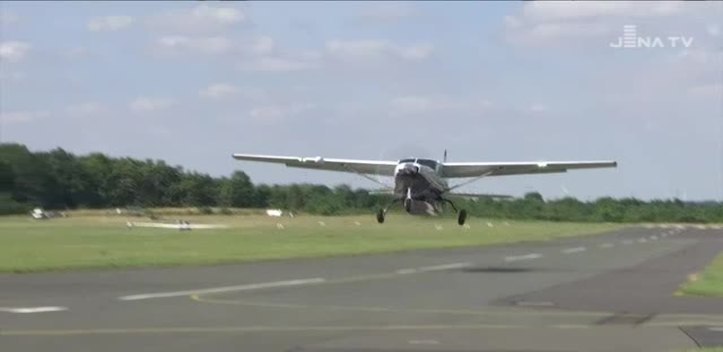 Ausflug organisiert: Cessna-Piloten trafen sich auf dem Verkehrslandeplatz Jena-Schöngleina