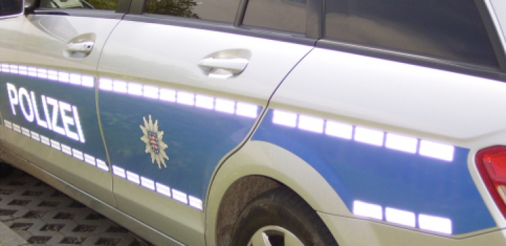 Baugeräte aus Anhänger gestohlen