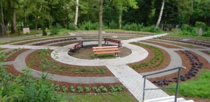 Urnenreihenanlage am Ostfriedhof neu gebaut