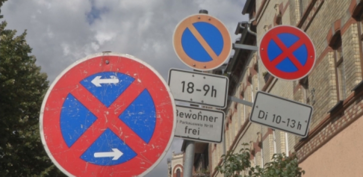 Halteverbotsschilder im Damenviertel gestohlen