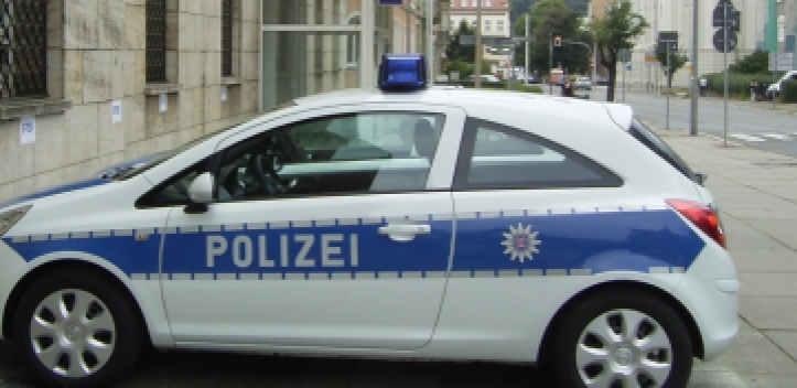 Unaufmerksame Radfahrerin