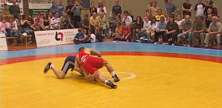 Ringen: KSC Motor Jena stürmt an die Tabellenspitze