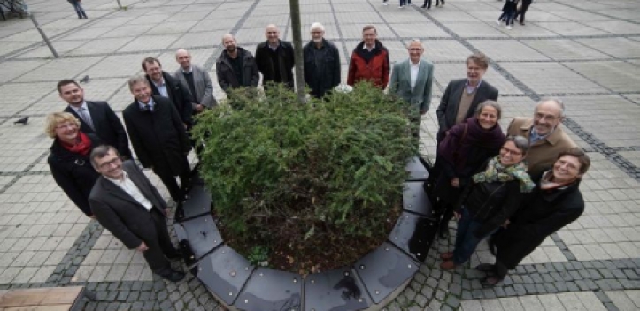 Neue Sitzgelegenheiten auf Uni-Campus