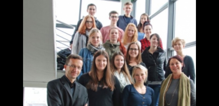 Studienstart für Hebammen und Pfleger