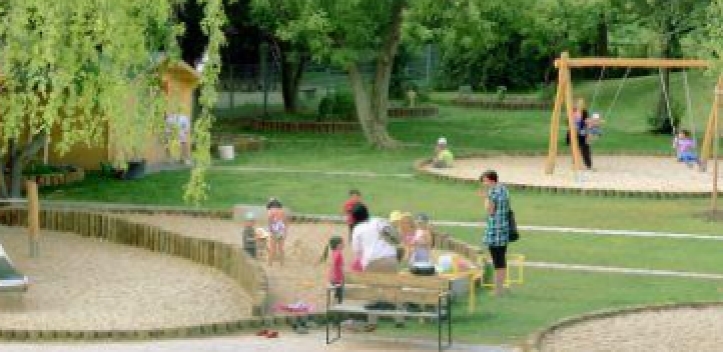 Neugestaltete Kita-Gartenspielflächen übergeben