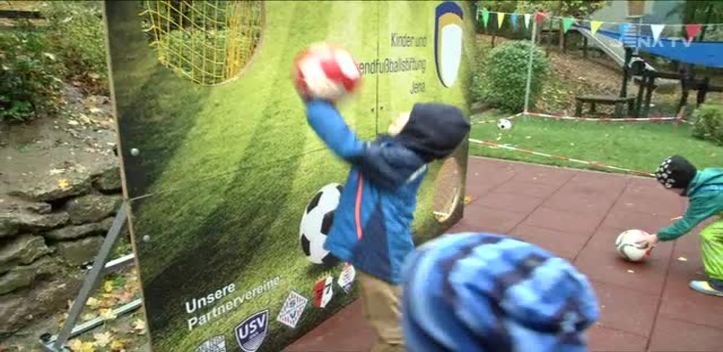 Außenbereich eröffnet: Die Kita „Abenteuerland“ hat dank vieler Spenden nun einen ErlebnisSPORTPLATZ