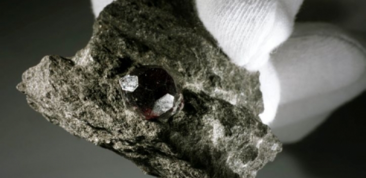 Neue Ausstellung der Mineralogischen Sammlung 