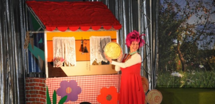 Theaterstück: „Ohne Moos nichts los!“ 