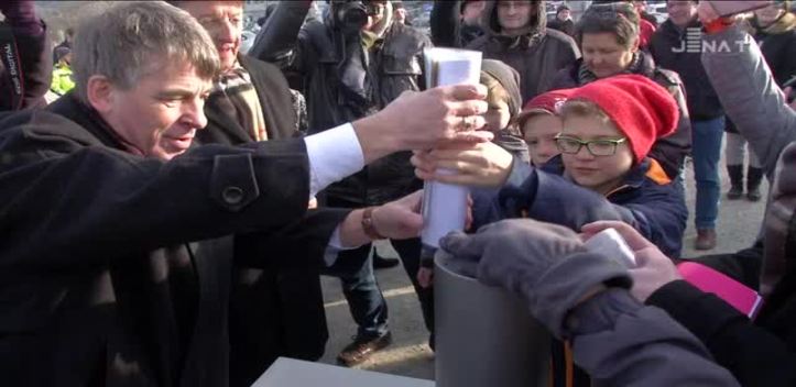 Grundstein gelegt: Am Jenzigweg in Wenigenjena wird eine Gemeinschaftsschule gebaut