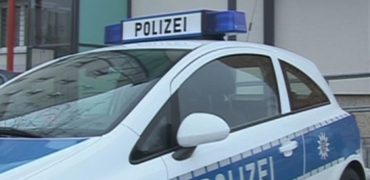 Pkw-Fahrerin und Kind leicht verletzt