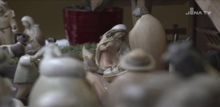 Krippenweg traditionell: Rund um die Bachstraße ist in Schaufenstern die Weihnachtsgeschichte dargestellt