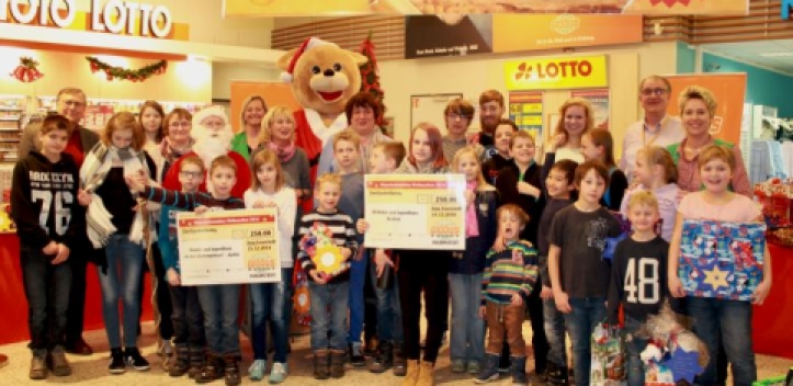 Bescherung im Globus SB-Warenhaus Isserstedt 