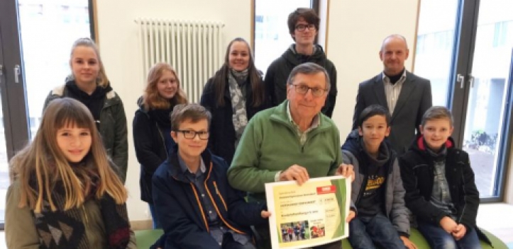 Hermsdorfer Schüler unterstützen Kinderhilfestiftung