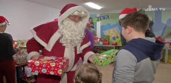 Weihnachtsfeier: Alle Jahre wieder wurden bei der Jenaer Tafel die Jüngsten beschenkt