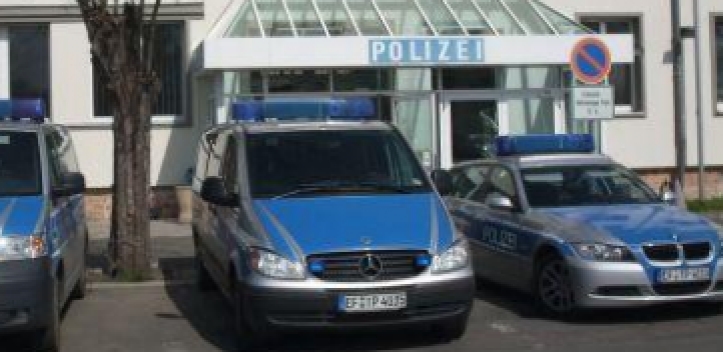 Angestellten in Schnellrestaurant beleidigt