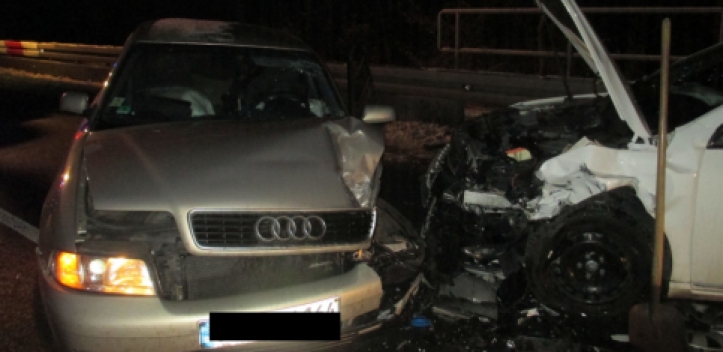 Hochschwangere verliert auf B 7 Kontrolle über ihr Fahrzeug