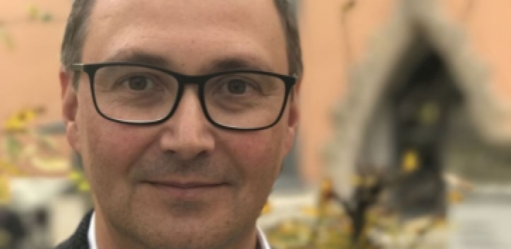 Lesung: Stadt-Pressesprecher stellt sich als Autor vor