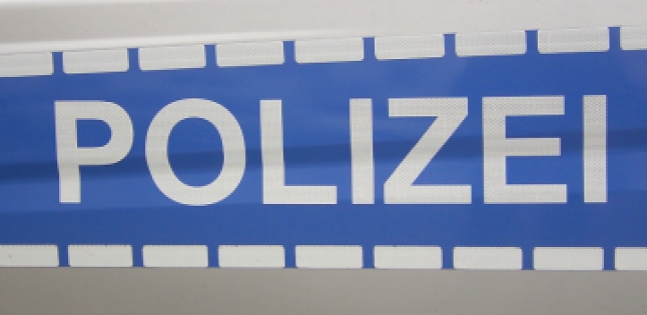 Von Straße abgekommen