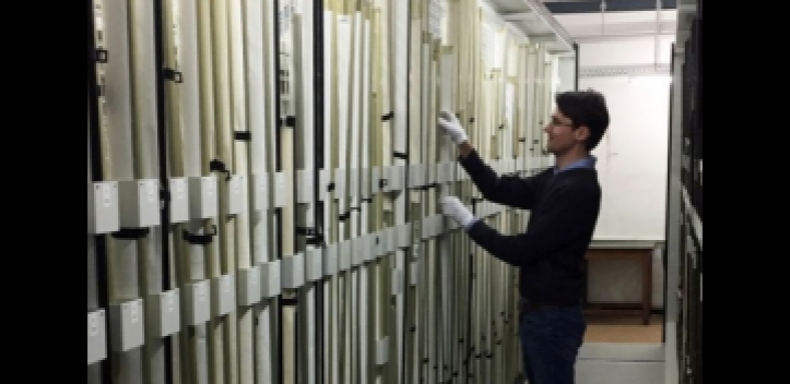 Schulwandkarten werden digitalisiert