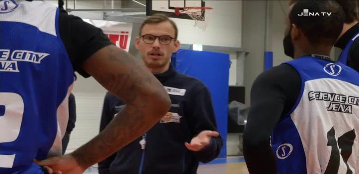 FASTBREAK - Das Science City Jena Fanmagazin Saison 2016/2017 – Folge 8