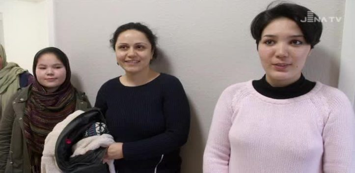 Bewohner getroffen: In der Theobald-Renner-Straße in Lobeda sind die ersten Flüchtlinge eingezogen