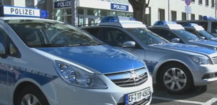 Müllbehälter angezündet