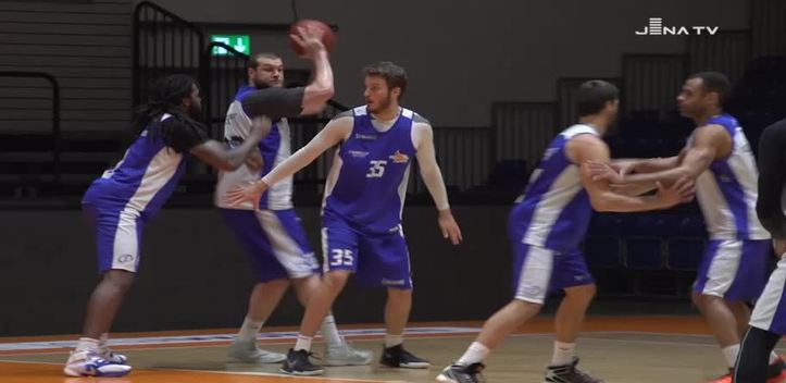 FASTBREAK - Das Science City Jena Fanmagazin Saison 2016/2017 – Folge 10