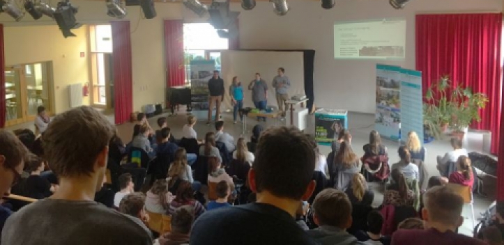 Studenten der EAH Jena an Thüringer Schulen