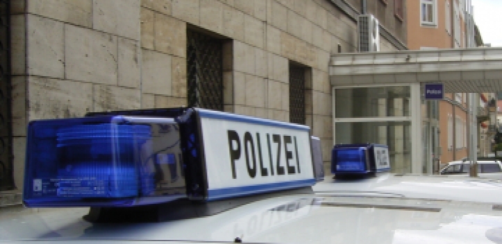 Fahrzeuge beschädigt