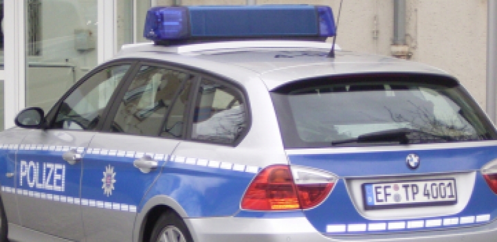 Nach Unfall zu Fuß geflohen