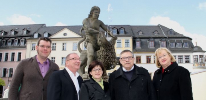 Geraer Simsonbrunnen sprudelt wieder