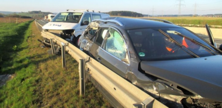 Stau nach Unfällen auf der A 9 