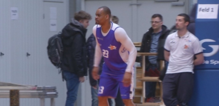 Science City Jena: Immanuel McElroy verlängert für ein Jahr