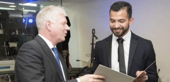 Ausgezeichnete Abschlüsse