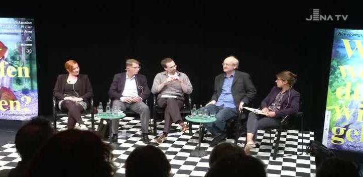 Versammlungsrecht für alle: Im Theaterhaus wurde über Rechtsprechung und zivilen Ungehorsam diskutiert